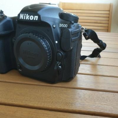 Nikon D500 Kamera in einwandfreiem Zustand - thumb