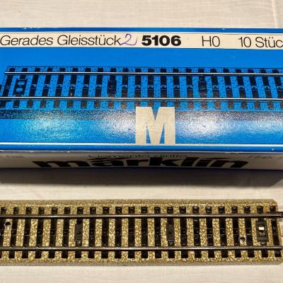 Maerklin Geleise - gebettete Metallgeleise - thumb