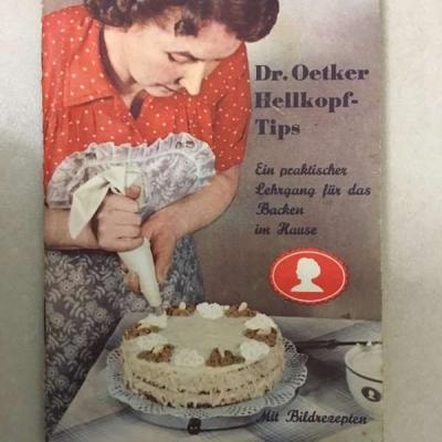 Dr. Oetker Hellkopf-Tips. Ein praktischer Lehrgang für das Backen - thumb