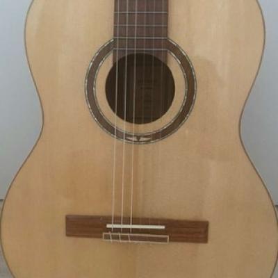Ortega Gitarre - thumb
