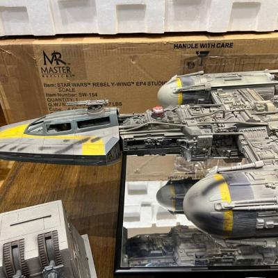 Master Replicas EP IV ANH Rebel Y-Wing - thumb