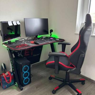 Gaming Setup inkl Gaming Stuhl und Tisch - thumb