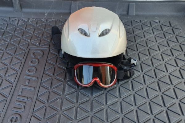 Skihelm_Skibrille