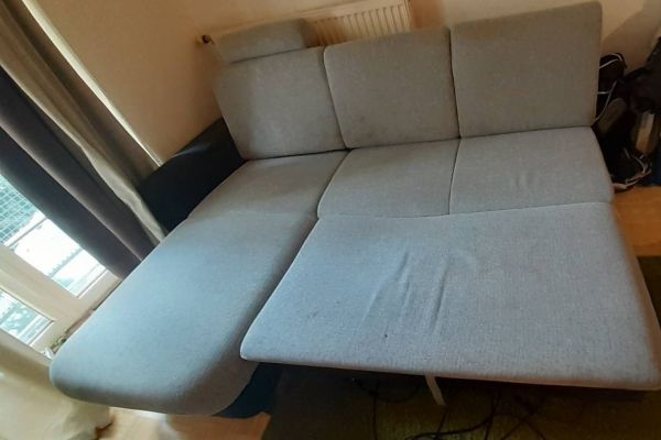 Couch/Sofa mit Schlaffunktion