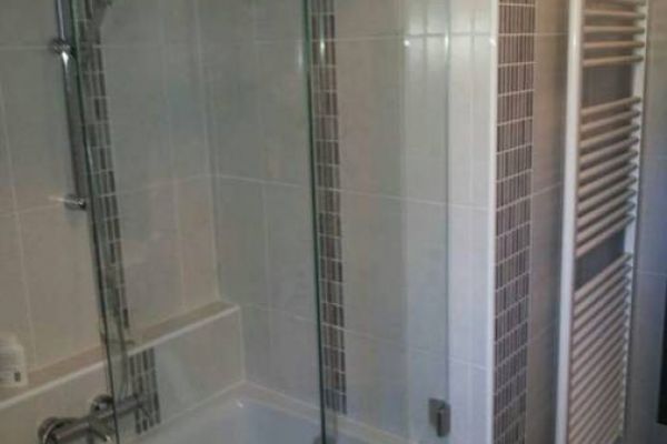 Duschtrennwand - Badewannenaufsatz