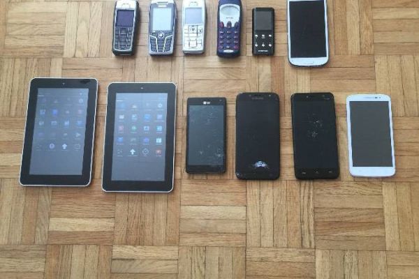 Defekte Handys + Tablets (Displayschaden)