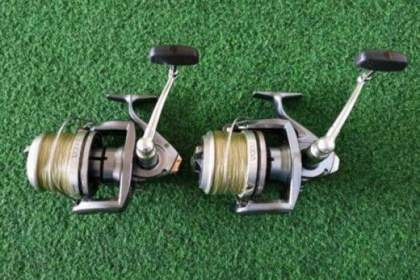 2 × Shimano Aero Technium 12000 XTA Angelrollen