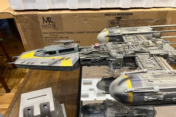 Master Replicas EP IV ANH Rebel Y-Wing