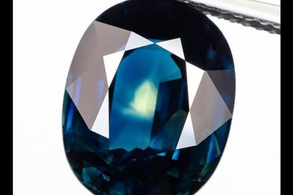 Edelstein (natürlicher) Saphir 7,92 ct mit Prüfbericht