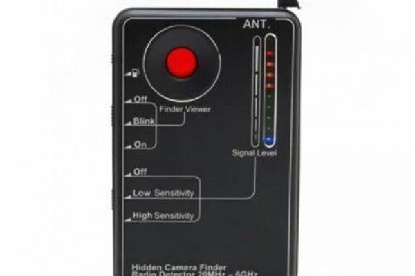 Detektor für versteckte Kameras und RF-Signale von LawMate (NEUWERTIG)