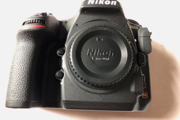 Nikon D850 Vollformat Digital SLR Kamera