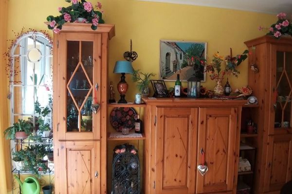 Exquisite Wohnzimmerlösung im Landhausstil