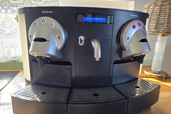 Nespresso Gemini CS 220