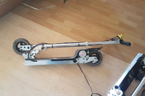 Verkaufe Elektro Scooter