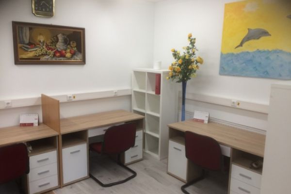 Vermiete 26 m2 großes Büro und 30 m2 Lagerraum