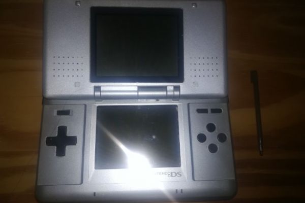 Nintendo DS, neuwertig, sehr guter Zustand