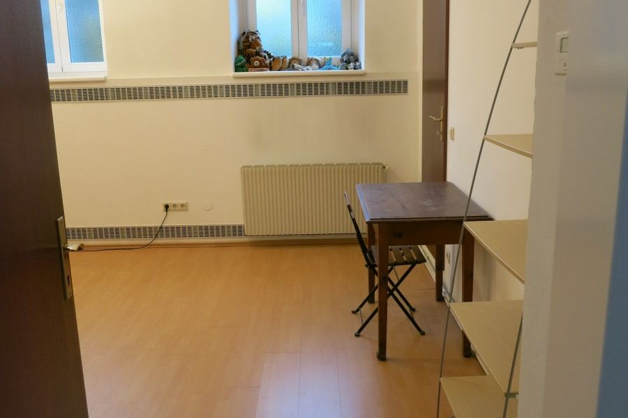Biete Praxisraum für Psychotherapie, Musiktherapie o.ä. - Bild 1