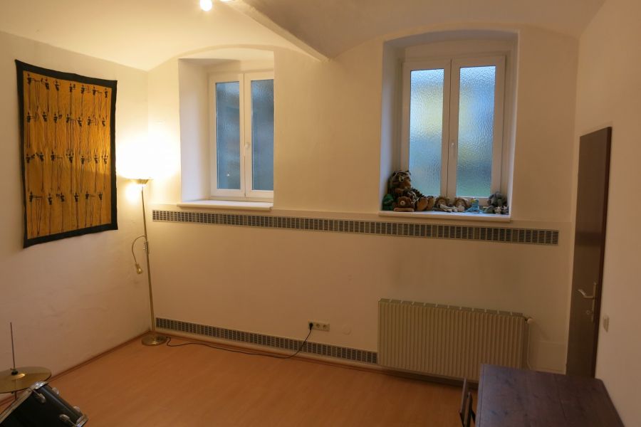 Biete Praxisraum für Psychotherapie, Musiktherapie o.ä. - Bild 4