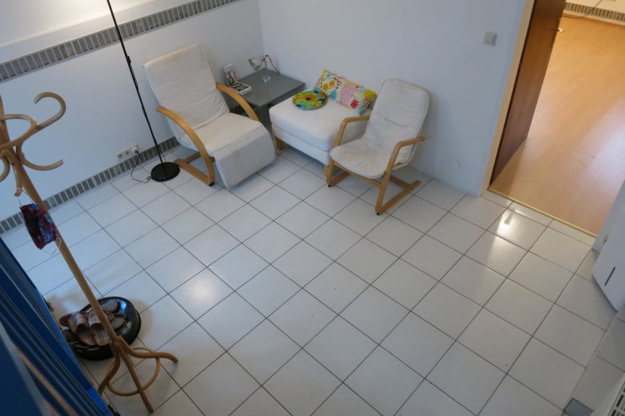 Biete Praxisraum für Psychotherapie, Musiktherapie o.ä. - Bild 5