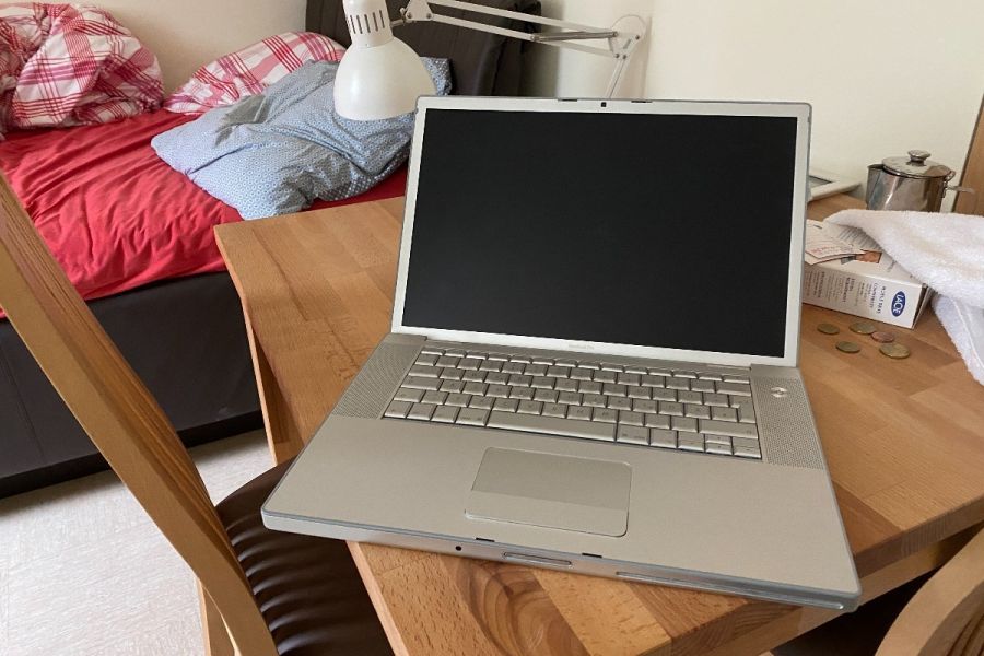 Verkaufe MacBook Pro acht Jahre - Bild 2
