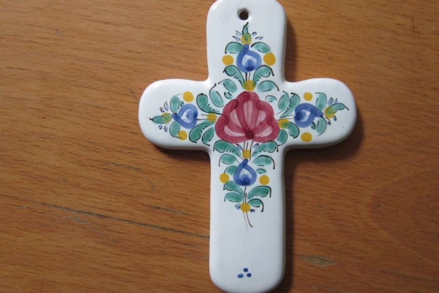 Altes Keramik Kreuz - 13cm x 9, 5cm - rustikale Deko - Handarbeit - Bild 1