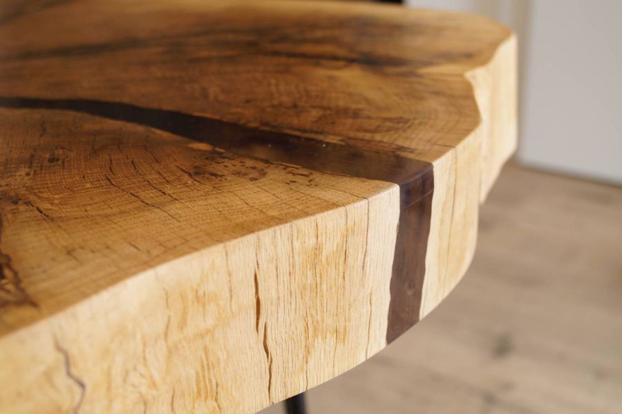 Einzigartiger Holztisch aus Eiche mit Epoxyharz Unikat - Bild 2