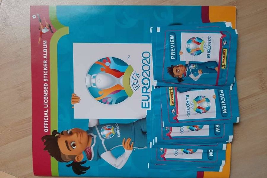 Panini Heft Euro 2020 + 15 Packungen Sticker - Bild 1