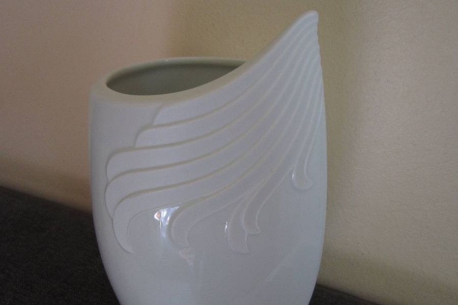 AK - Kaiserporzellan - Vase Oval - Höhe: 19cm - Länge 13cm - Bild 4