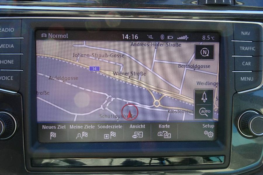 VW Tiguan 2,0 TDI SCR  4Motion Higline DSG SUV /DG7 - Bild 2