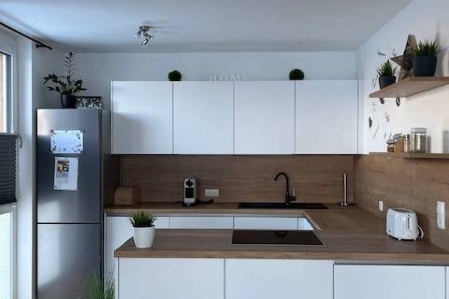 Küche inkl. Kühlschrank (Kika/Liebherr) - Bild 1