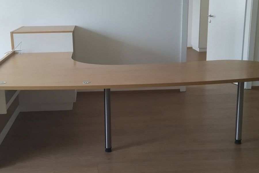 Schreibtisch - Bild 5