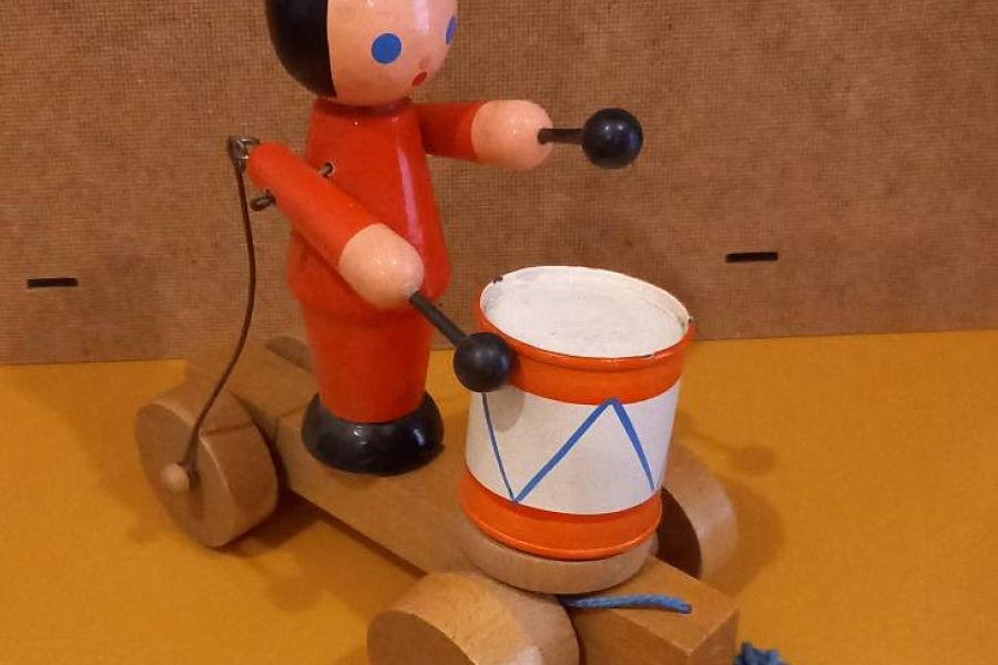 Altes Holzspielzeug - Bild 1