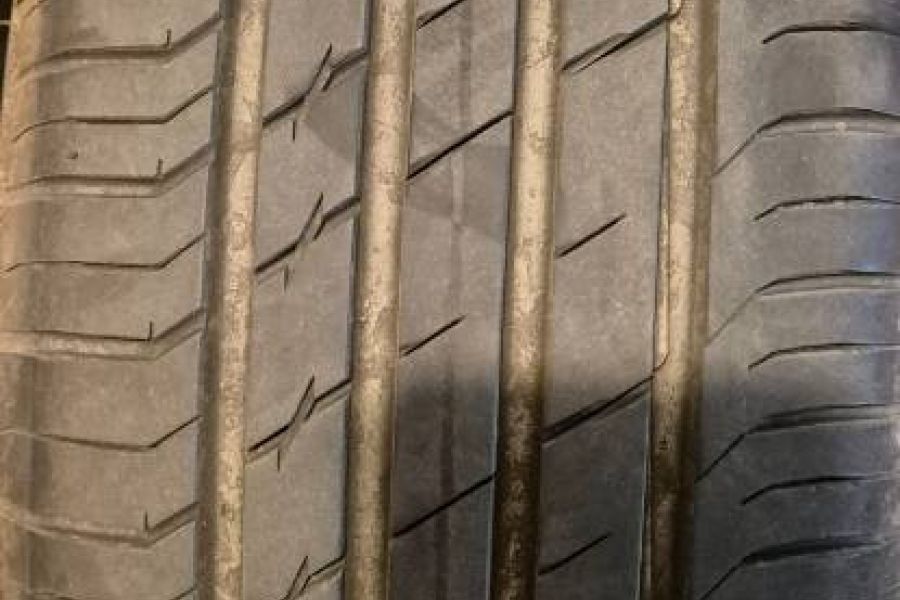 Vw B8 felgen mit kaum gebrauchten Reifen - Bild 2