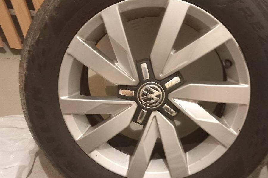 Vw B8 felgen mit kaum gebrauchten Reifen - Bild 4