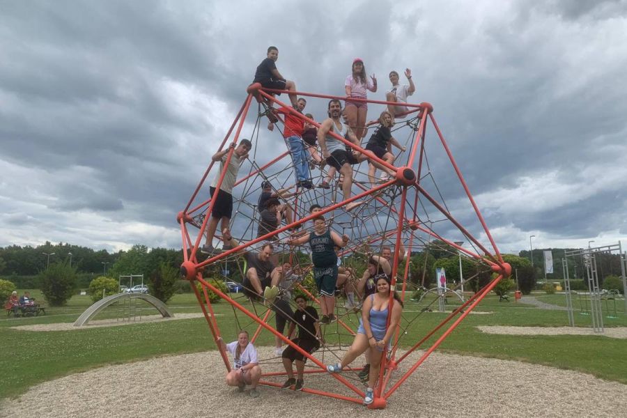 Mitarbeiter (m/w/d) für Gesundheitscamp im Sommer 2026 gesucht - Bild 2