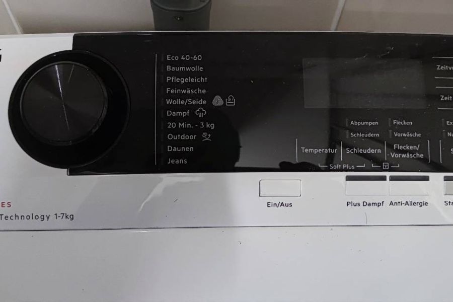 AEG Waschmaschiene 7 kg Topload - Bild 1
