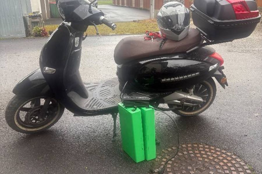 Ektroroller ET3000 mit 2 Akkus bis zu 100 km Reichweite 45 km h - Bild 1